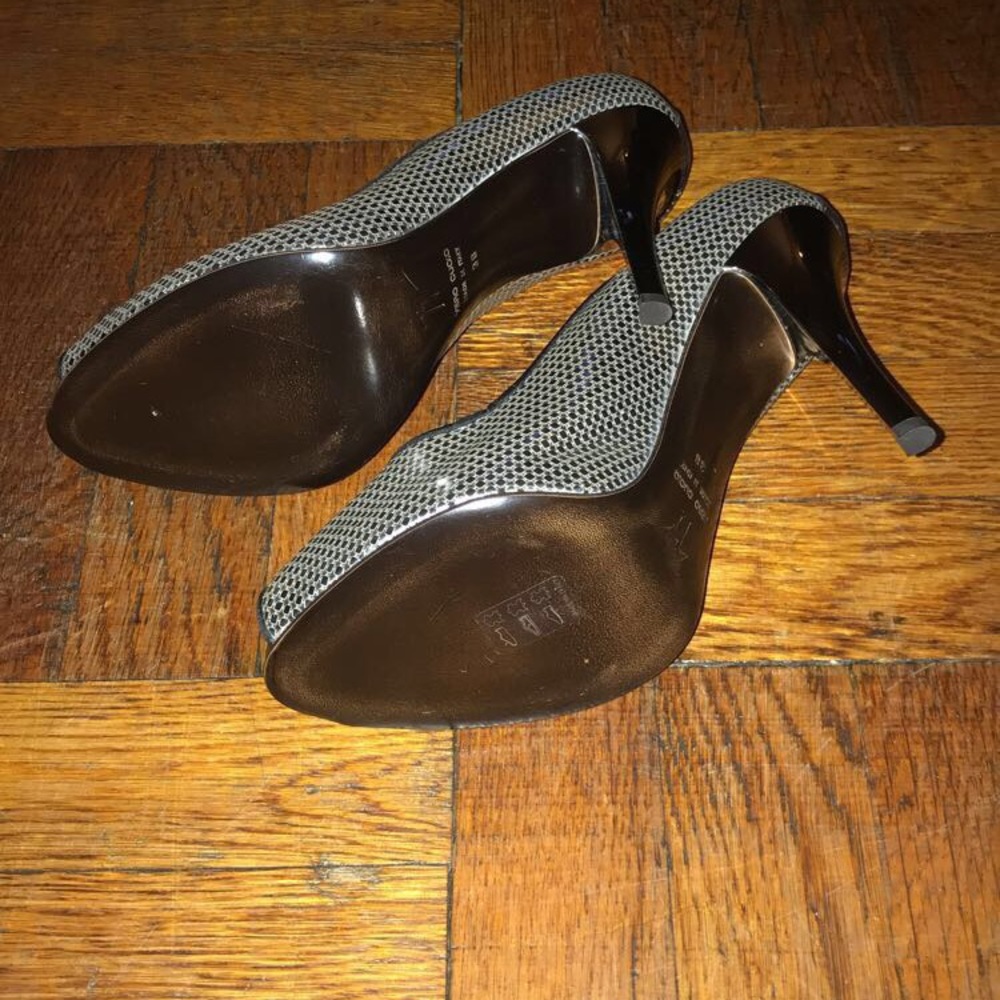 Silver Pumps - Picture 3 of 3